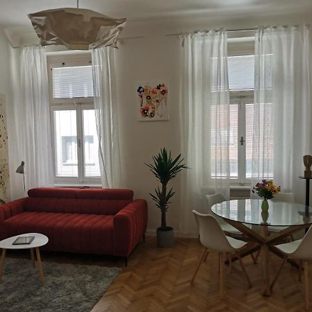Downtown 3 Bdr Charm - Walk To All Attractions Bratislava Dış mekan fotoğraf